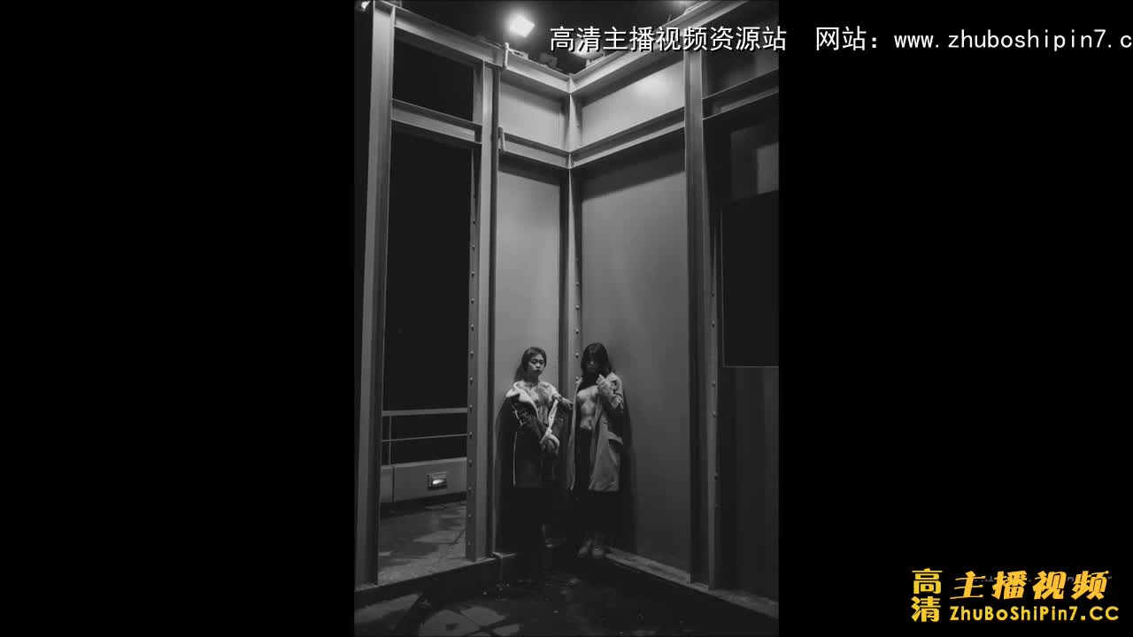 极品网红萝莉Yuzuki柚木~2019展现双人性艺术~狂野身材一线美鲍~